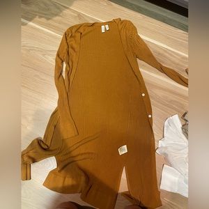 Anthropologie long cardigan women’s size M dark yellow